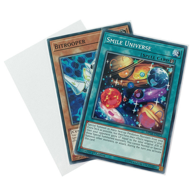 La tarjeta al por mayor del polipropileno de Yugioh envuelve prenda impermeable de las mangas de la tarjeta de comercio de 61x88m m